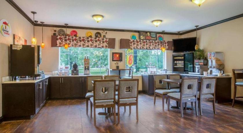 Super 8 By Wyndham Mansfield La Otel Dış mekan fotoğraf